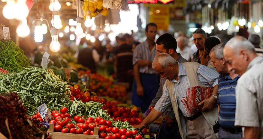 Russia suspects Azerbaijan of re-exporting banned Turkish tomatoes