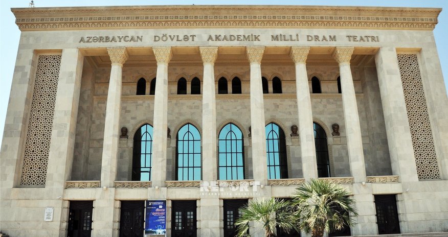 Akademik Milli Dram Teatrında tamaşa