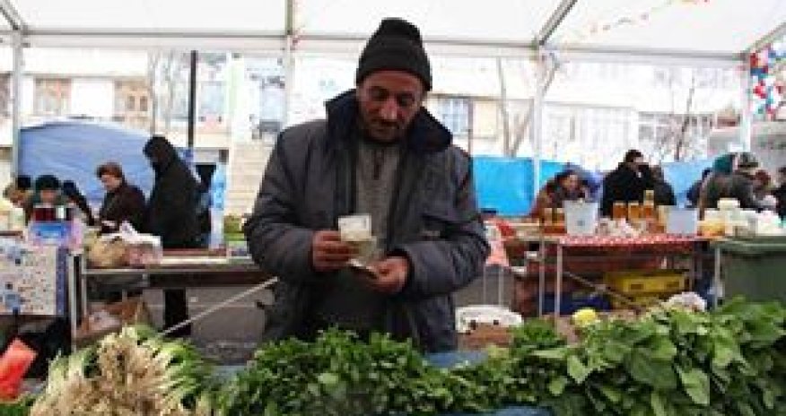 “Bəzi deputatlar öz alıcılıq qabiliyyətləri ilə sadə vətəndaşların xərclərinin eyni səviyyədə ölçürlər” - AÇIQLAMALAR