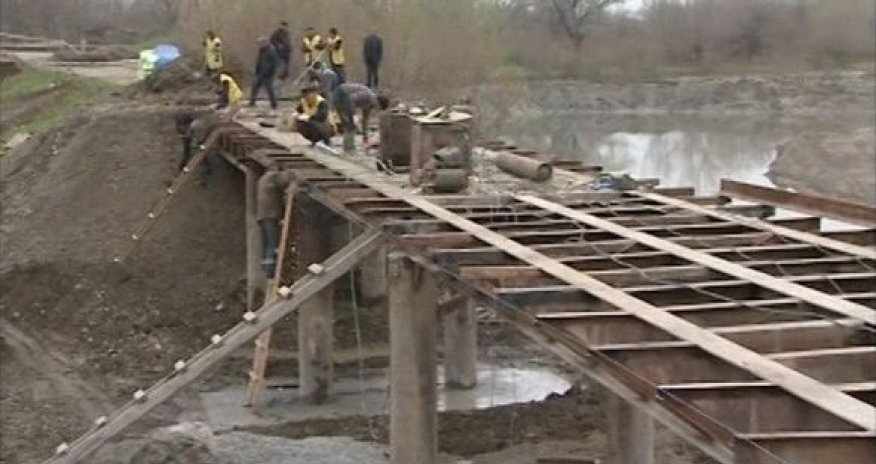 Tərtərçay üzərində körpü əsaslı şəkildə bərpa edilir – FOTO + VİDEO