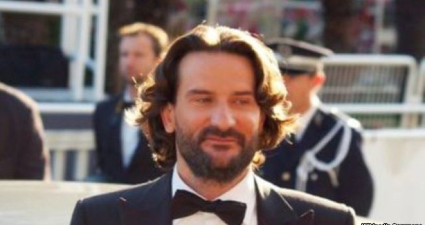 F.Beigbeder Tiflisə bilet alıb