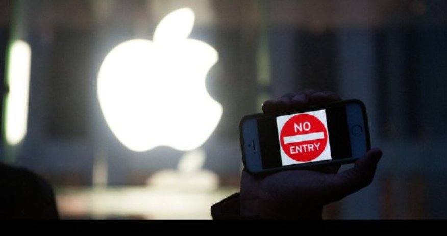 Apple hits back at 'corrosive' claim by US government