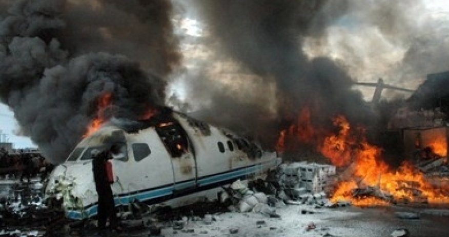 Sərnişin təyyarəsi qəzaya uğrayıb, 61 ölü