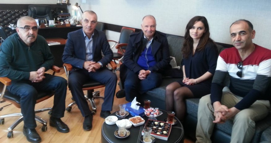 Gənc Tamaşaçılar Teatrında İsveçli rejissorla görüş oldu - FOTOLAR