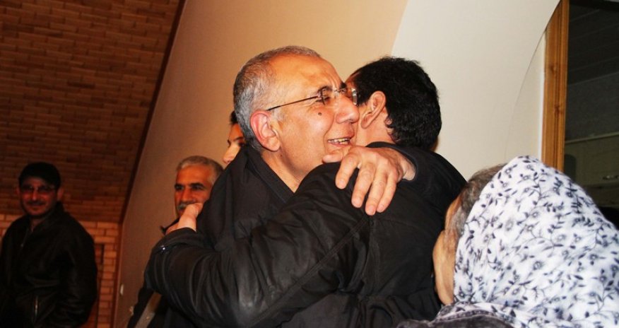 Hüquq müdafiəçisi İntiqam Əliyev evində - FOTOLAR