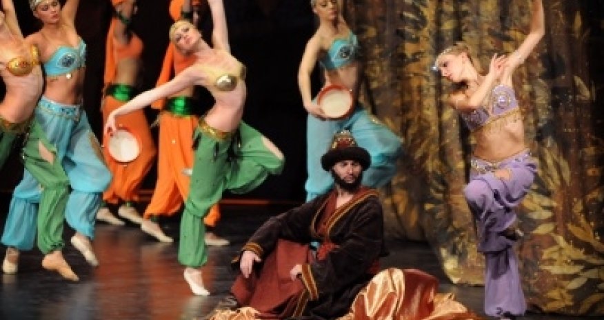 Opera və Balet Teatrında 