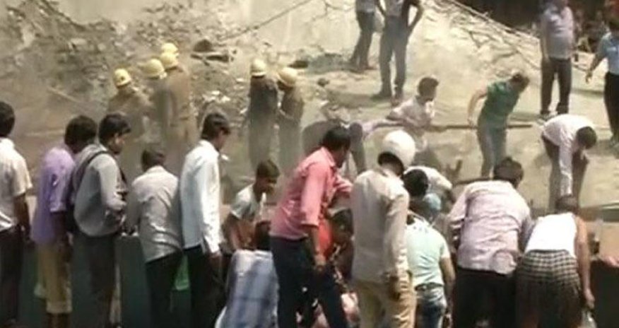 Обрушилась эстакада: есть погибшие