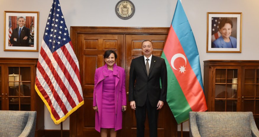 Azeri leader, US secretary of commerce discuss cooperation in various fields