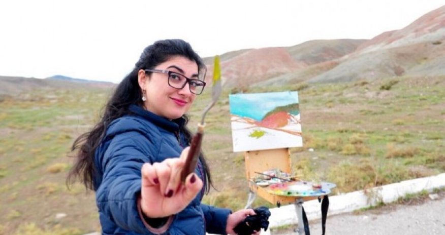 Aynurə Mustafayeva: “Rəssamlıq həyatımın məqsədinə çevrilib” – MÜSAHİBƏ