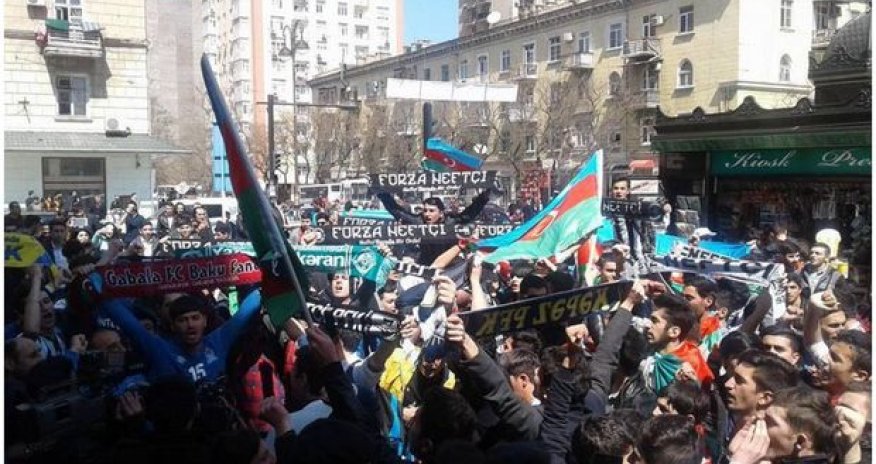Болельщики поддержали солдат