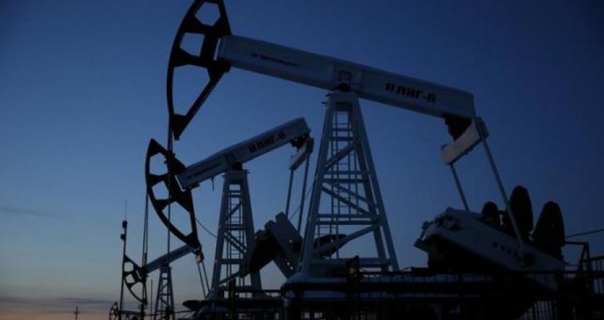 Oil prices fall on profit-taking, oversupply worries