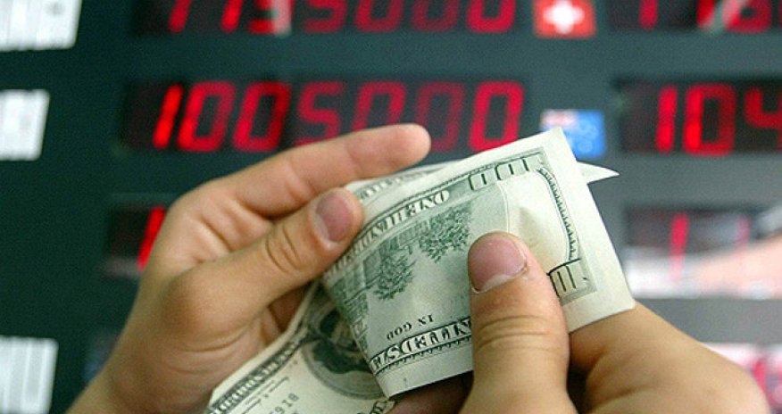 Dollar ucuzlaşdı