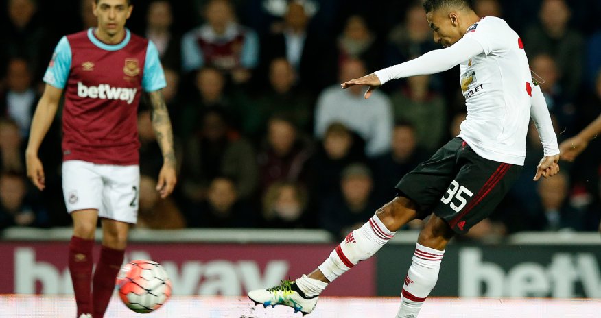 West Ham United 1 - 2 Manchester United