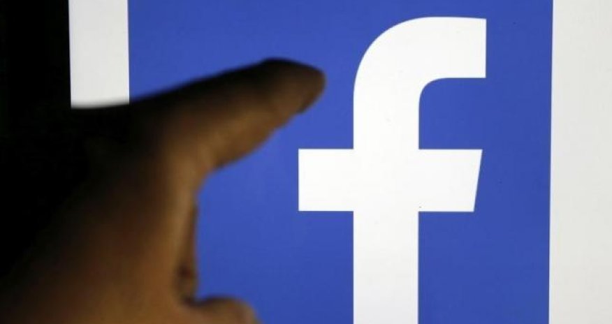 Report claiming bias in Facebook 'trending' topics sparks social media outcry