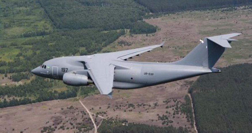 Azərbaycan yeni hərbi təyyarələr alır