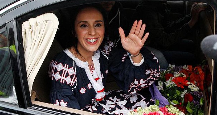 Singer Jamala returns to Kyiv after Eurovision victory