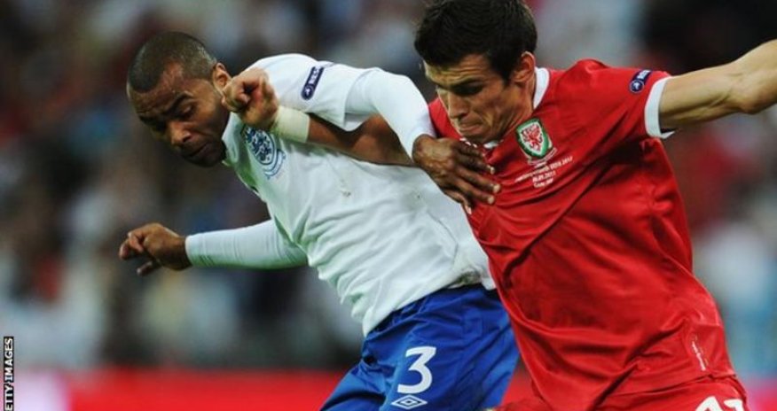 Euro 2016: England and Wales fans given alcohol ban in Lens