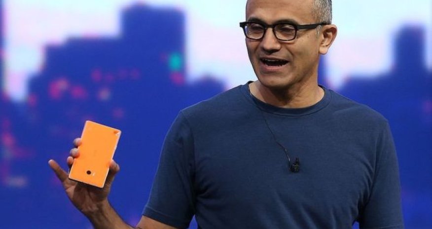 Microsoft hangs up on smartphone workers