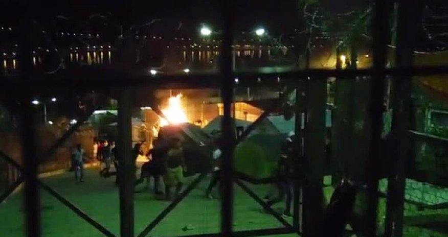 Массовая драка мигрантов - ВИДЕО