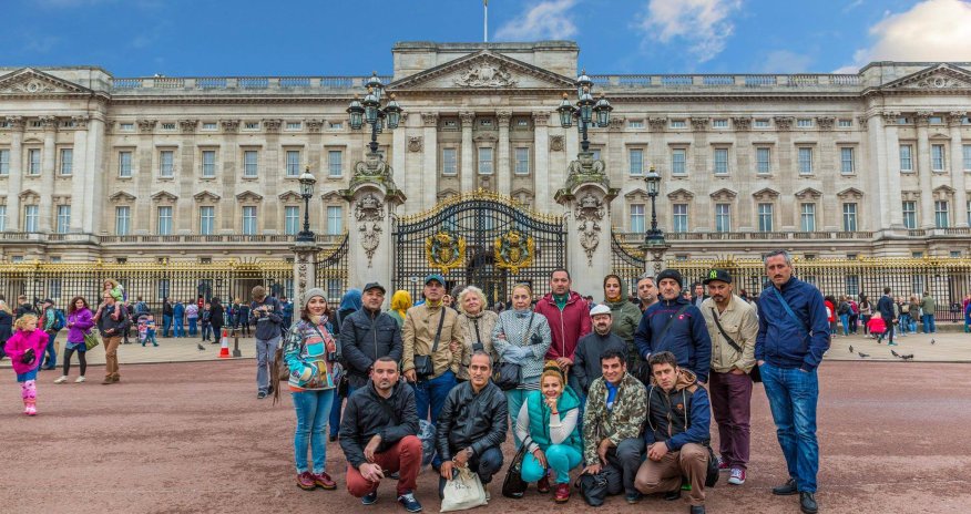 Gənc Tamaşaçılar Teatrının kollektivi Beynəlxalq tədbirlərdən mükafatlarla döndü