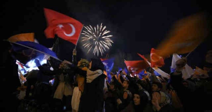 Türkiyə-Xorvatiya oyununun hakimləri