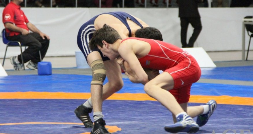 Güləşçilərimiz Batumidə 9 medal qazanıblar