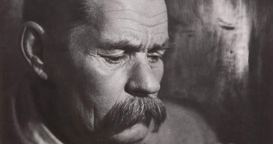 Sovetlərin yazıçılardan düzəltdiyi 