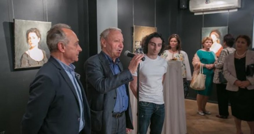 Cəmil Hüseynovun rəsm sərgisi: İşıq və kölgədə rəqs - FOTO