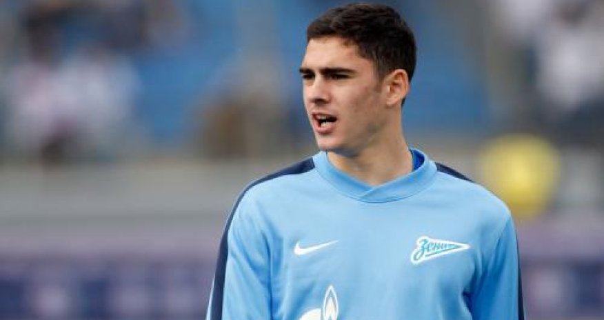 Luçesku azərbaycanlı futbolçunu əsas komandaya cəlb etdi