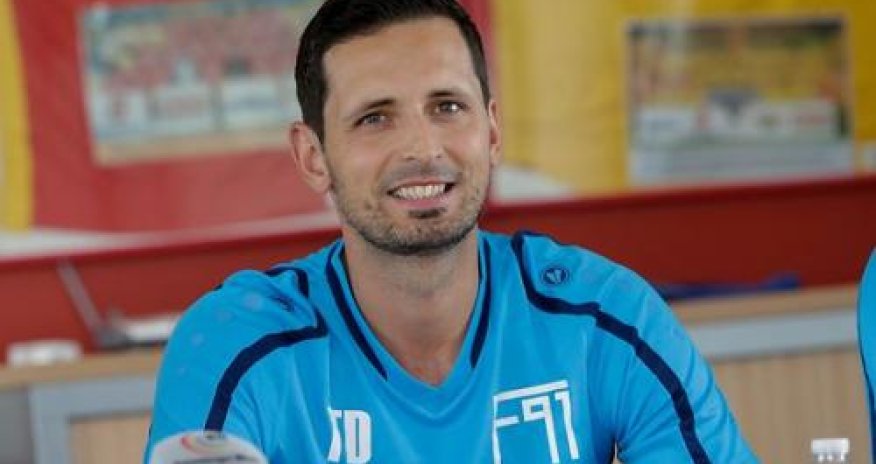 “Qarabağ”a təslim olmaq fikrimiz yoxdur”