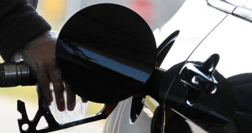 Oil prices above $50, buoyed by U.S. stock draw