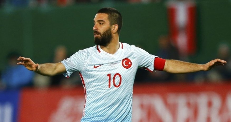 Arda Turan: “Anamı ağlatdılar, bunu əvəzini bir-bir çıxacam”