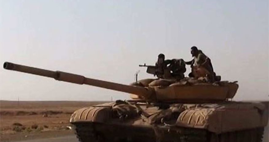 Смертники ИГ на танках - ВИДЕО