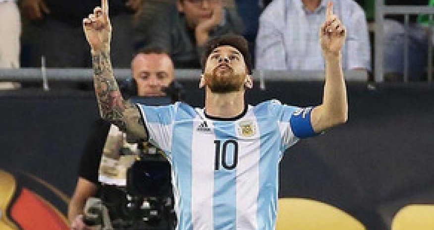 Messi millidəki karyerasını başa vurdu
