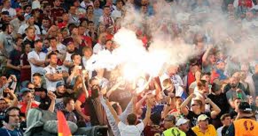 Британские фанаты устроили беспорядки - ВИДЕО