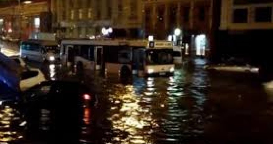 Ростов затопило: есть жертвы - ВИДЕО