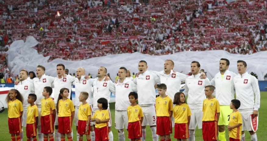 Polşa da ənənəni poza bilmədi