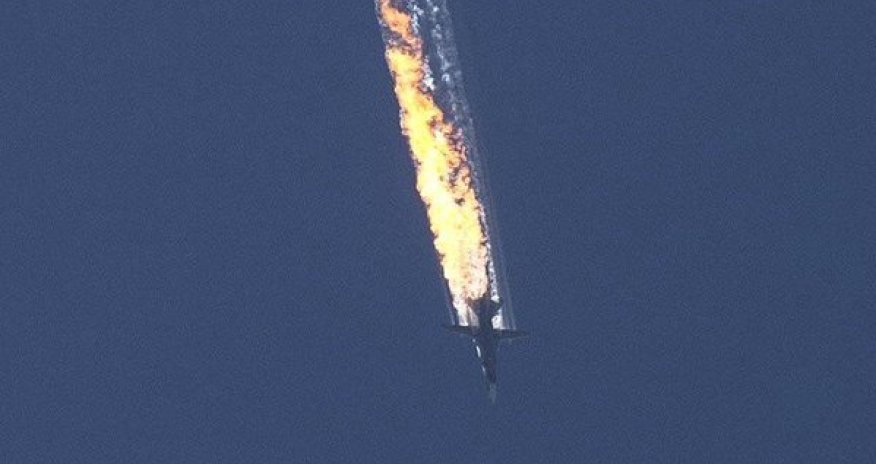 Упал сирийский истребитель - ВИДЕО