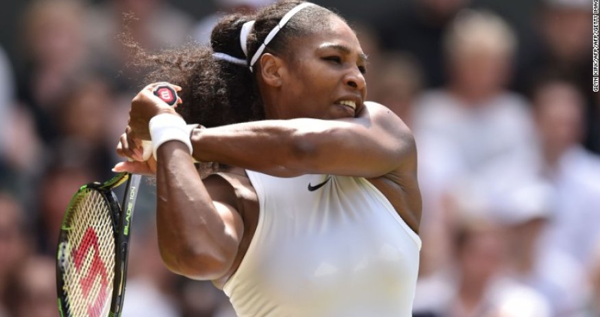 Serena strolls through Wimbledon