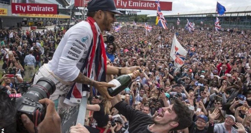 Lewis Hamilton 'blown away' by fans' 'love' after British GB win