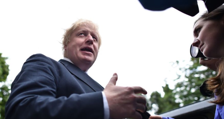 “Brexit” lideri xarici işlər naziri oldu