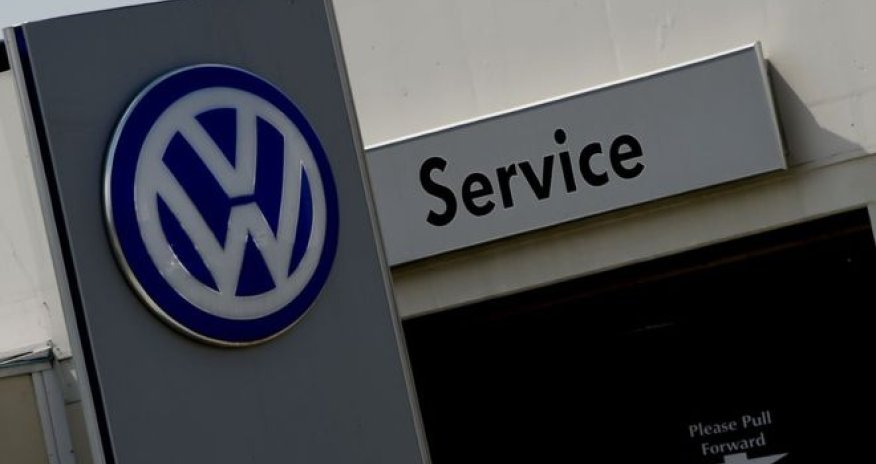 Volkswagen hit by 2.2bn euros diesel emissions charge