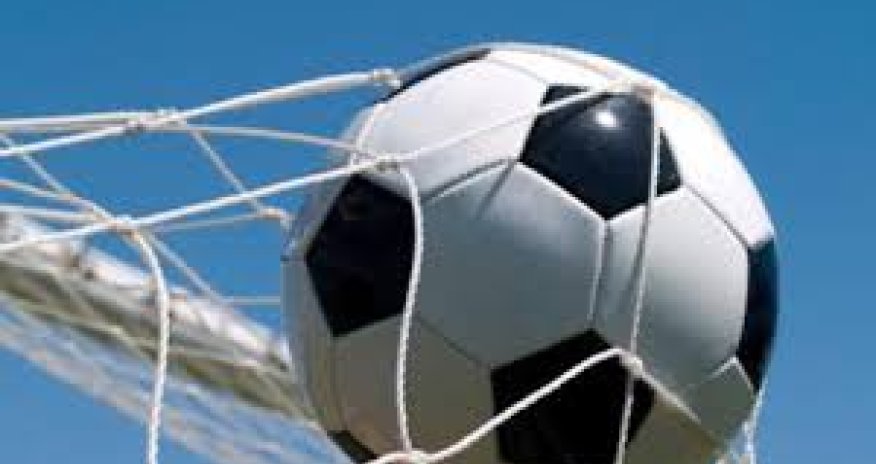 Самый нелепый автогол - ВИДЕО