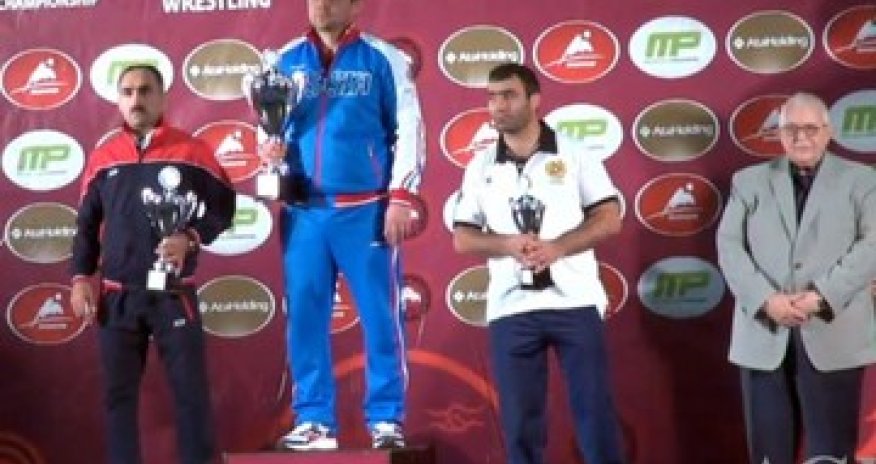 Junior Azerbaijani freestyle wrestlers rank 2nd in European Championship