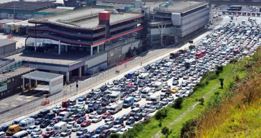 Транспортный коллапс на границе - ВИДЕО