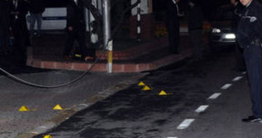 Hakkaridə terror: 2 ölü, 11 yaralı