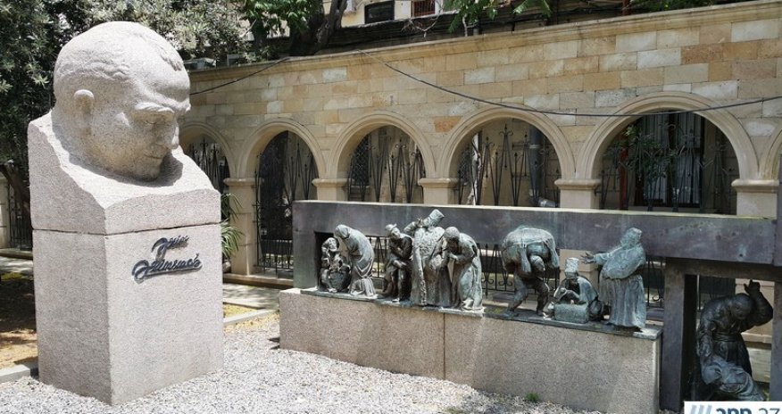 Живопись, история и литература в бакинском парке - ФОТОРЕПОРТАЖ