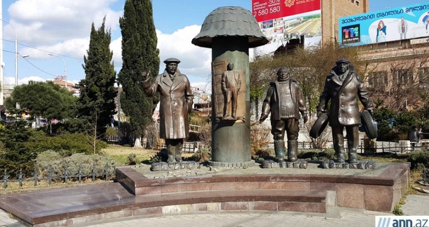 Gürcü paytaxtında orijinal heykəllər - FOTOREPORTAJ