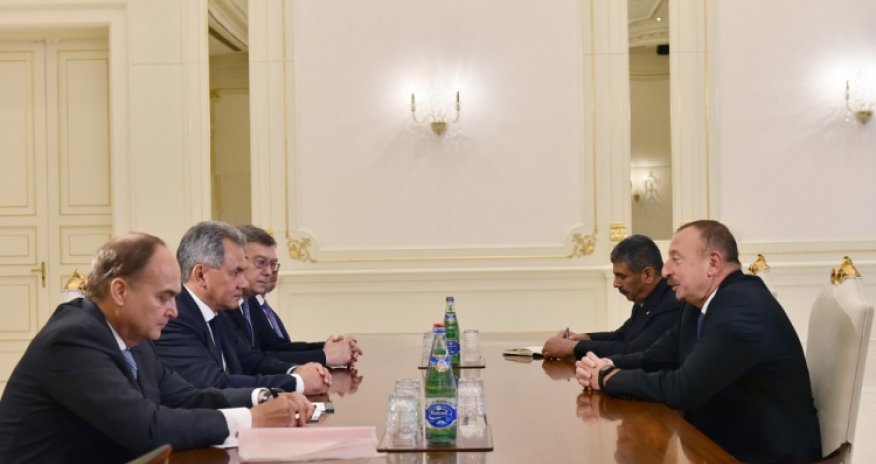 Azeri president, Russian defence minister meet