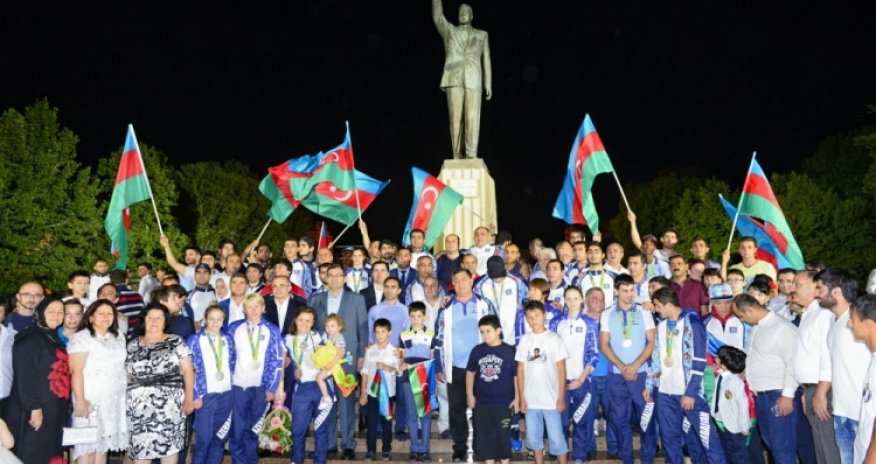 Azərbaycanın Olimpiya yığması vətənə döndü